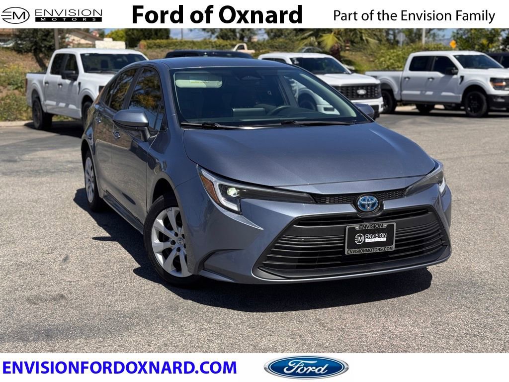 Used 2024 Toyota Corolla LE FWD image 1
