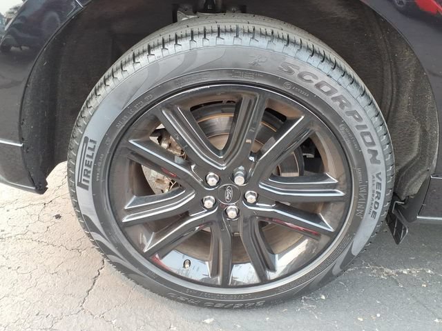 Certified 2024 Ford Edge ST-Line AWD/4WD image 7