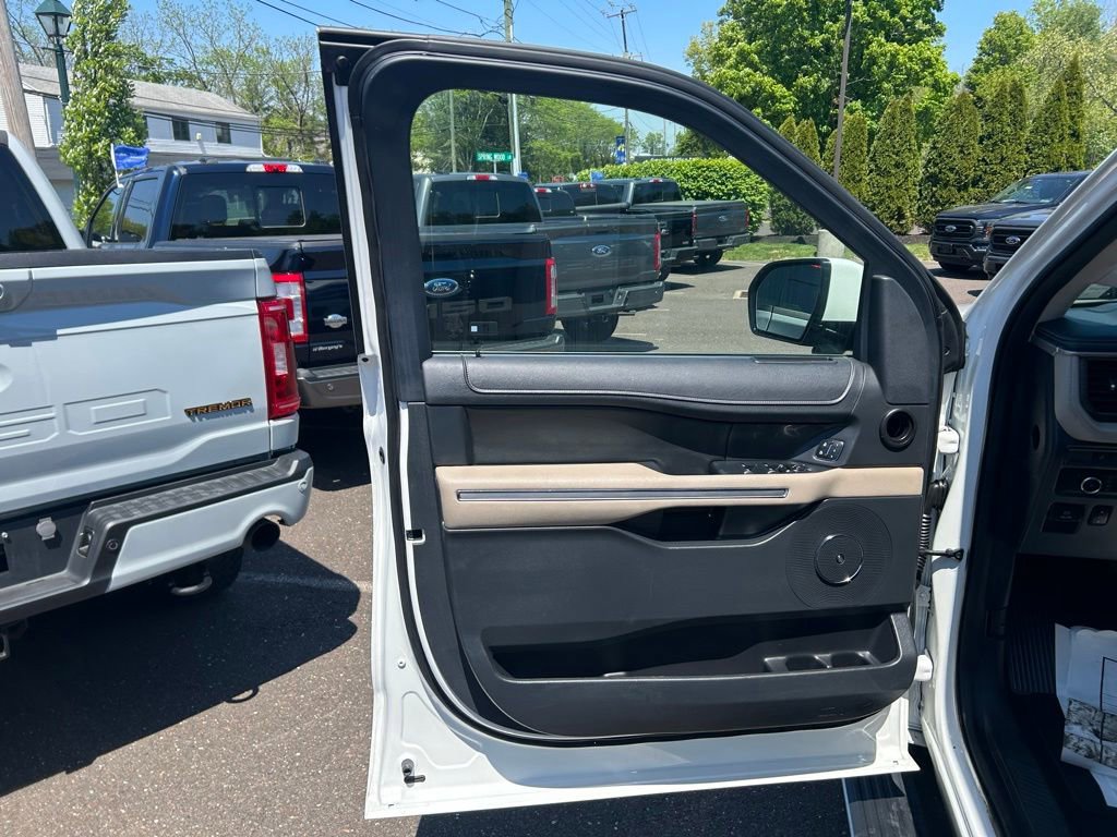 Certified 2022 Ford Expedition Max Limited AWD/4WD image 12