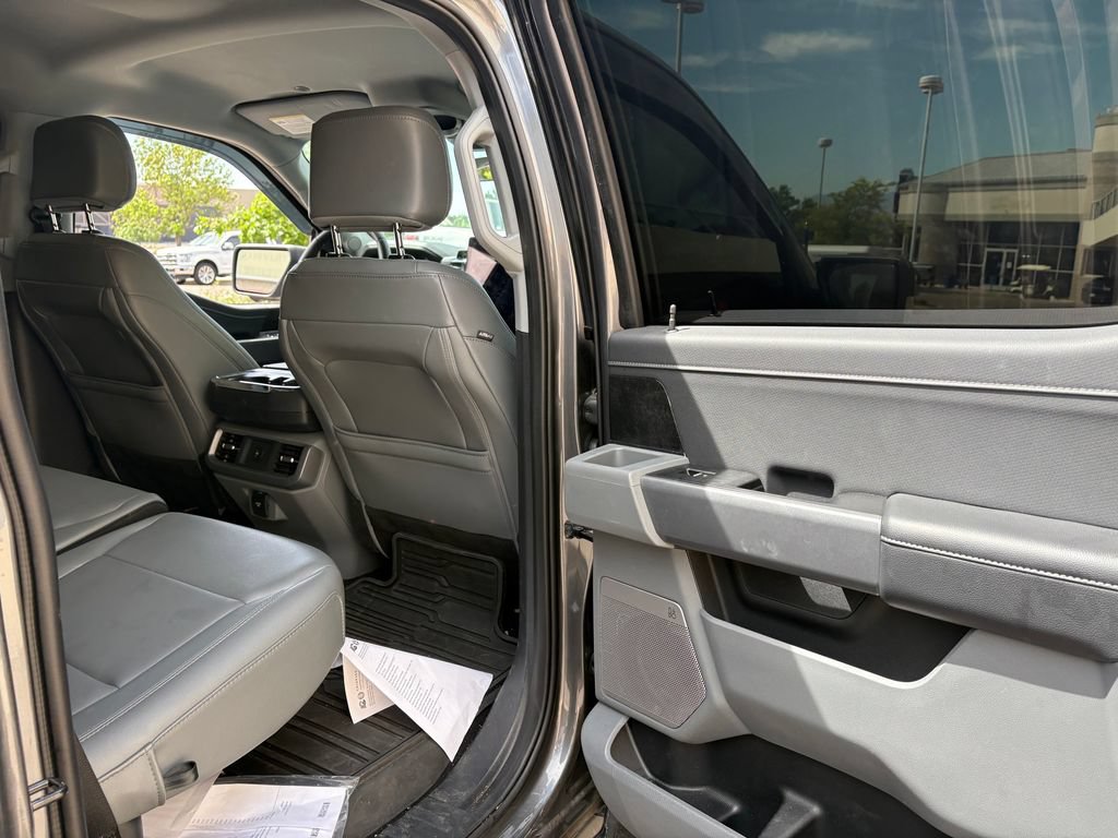 Certified 2025 Ford F150 Lightning Flash AWD/4WD image 27
