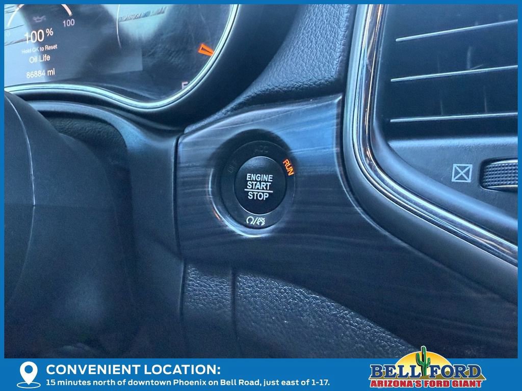 Used 2021 Jeep Grand Cherokee Laredo image 33