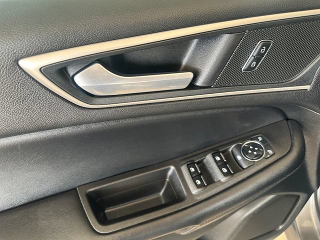 Certified 2023 Ford Edge SEL AWD/4WD image 11