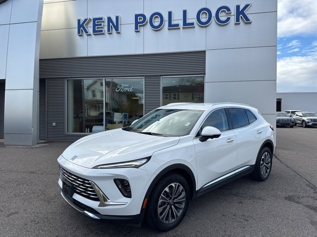 Used 2024 Buick Envision Preferred image 2