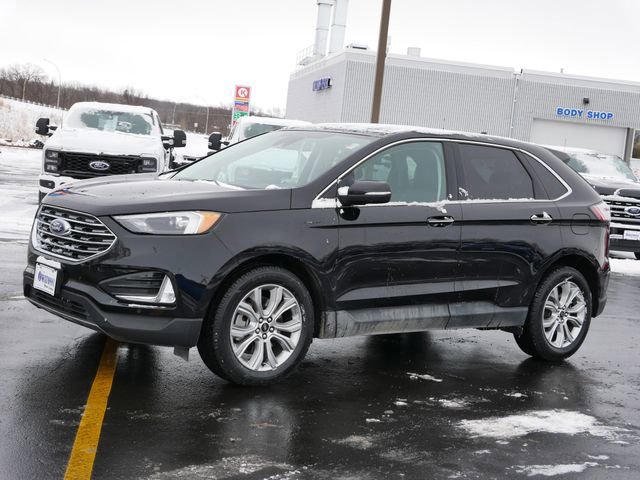 Certified 2024 Ford Edge Titanium AWD/4WD image 2