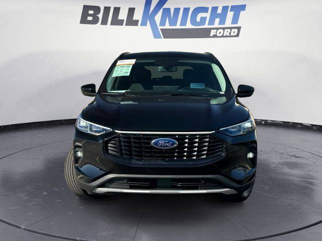 Certified 2025 Ford Escape Platinum w/ Premium Technology Package image 8