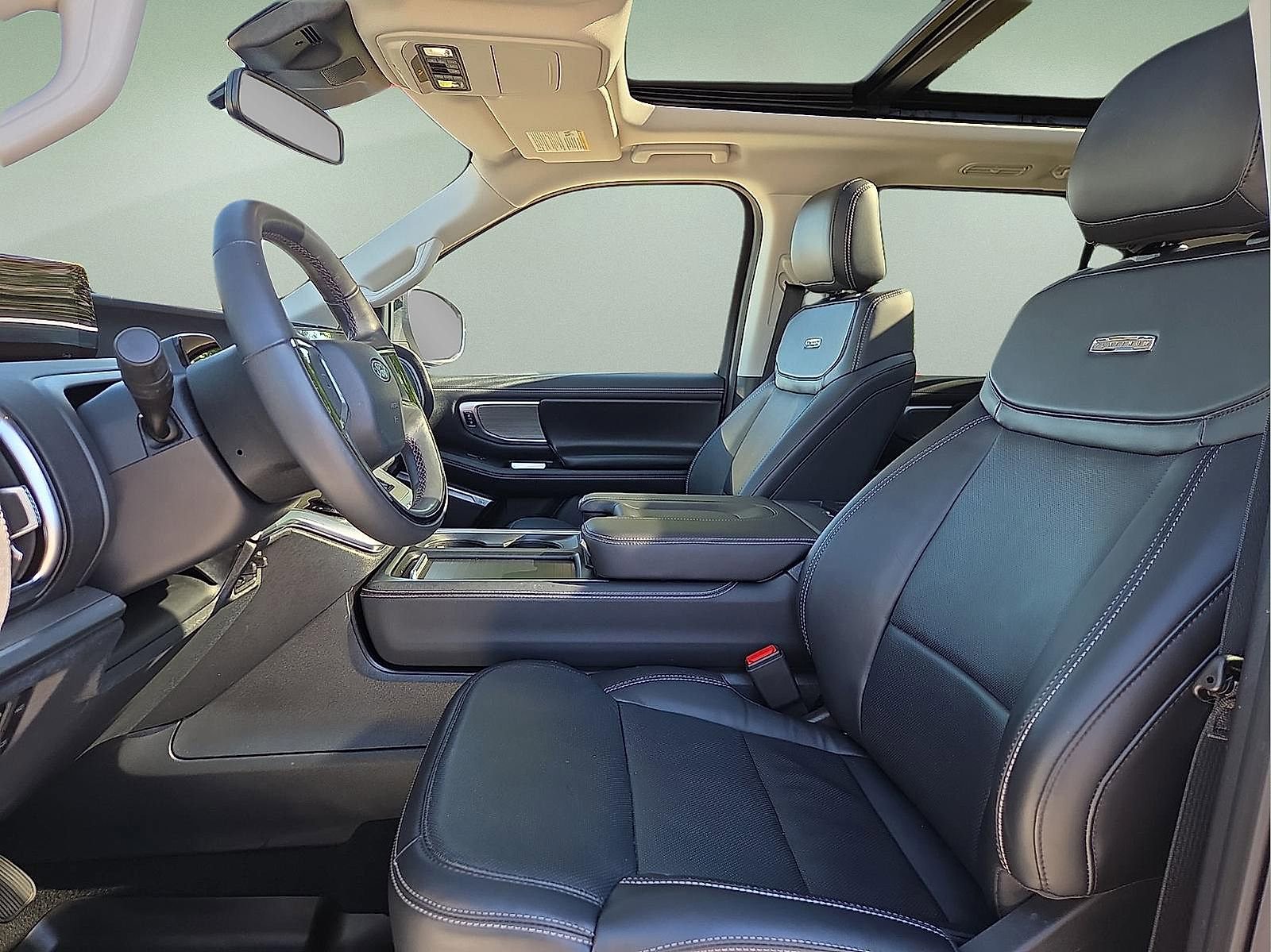 Certified 2025 Ford Expedition Platinum AWD/4WD image 15