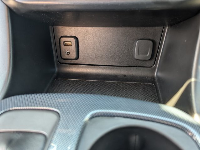 Used 2018 Chevrolet Colorado Z71 AWD/4WD image 16