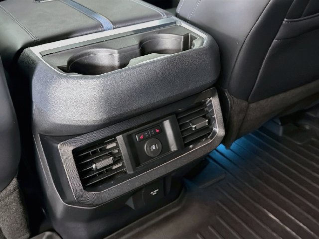 Certified 2025 Ford F250 Platinum AWD/4WD image 32