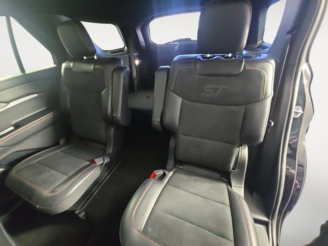 Certified 2025 Ford Explorer ST AWD/4WD image 13