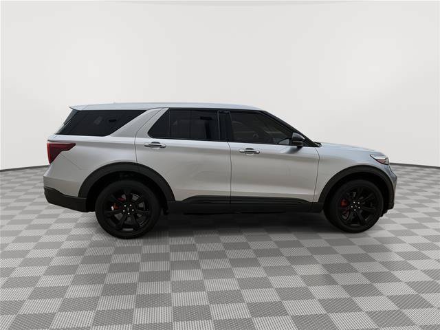 Certified 2021 Ford Explorer ST w/ Equipment Group 401A AWD/4WD image 4