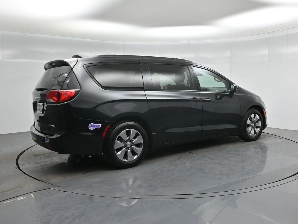 Used 2018 Chrysler Pacifica Limited w/ Advanced Safetytec Group image 13