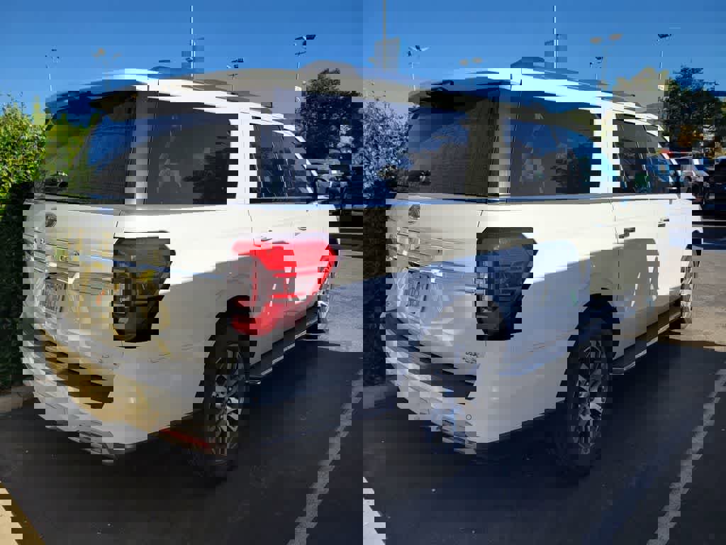 Certified 2023 Ford Expedition Max Limited image 5