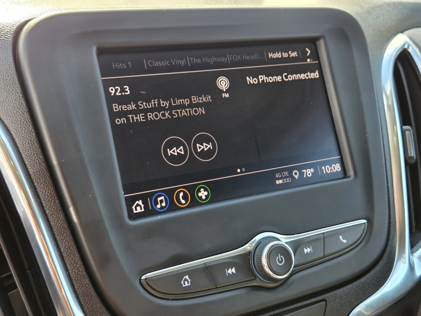 Used 2024 Chevrolet Equinox LT image 20