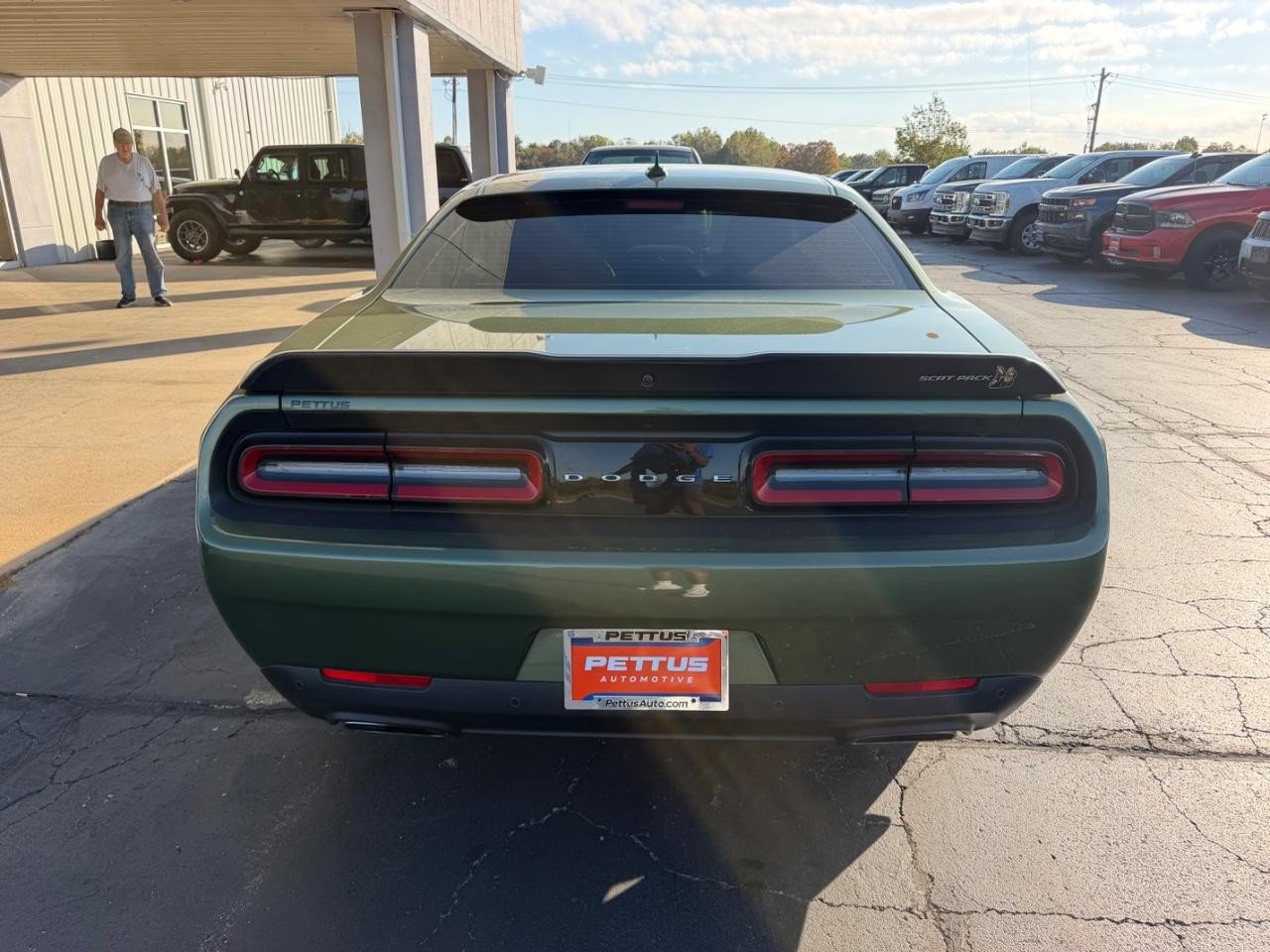 Used 2022 Dodge Challenger R/T Scat Pack w/ Shaker Package RWD image 4