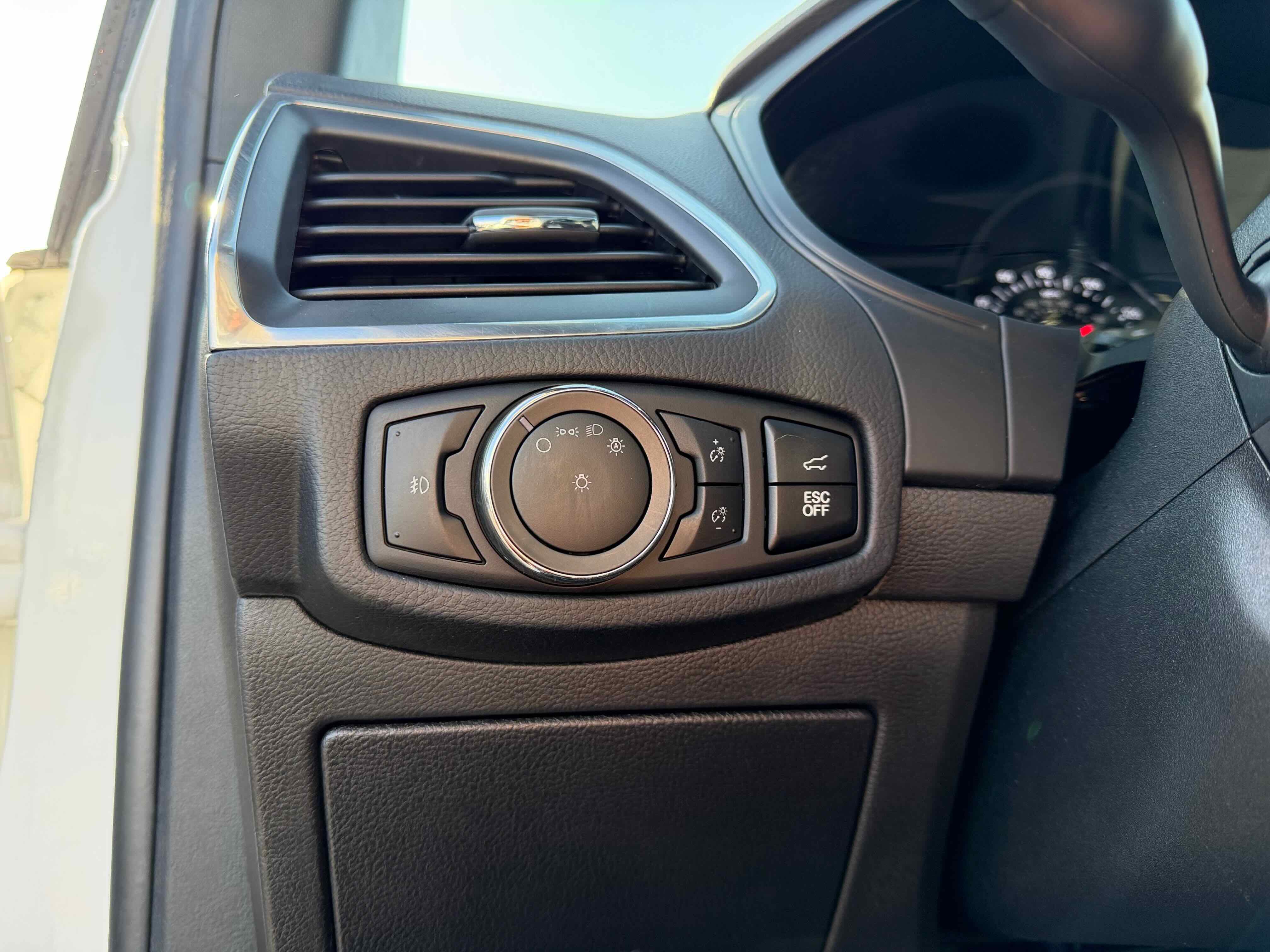 Certified 2024 Ford Edge ST w/ Equipment Group 401A image 26