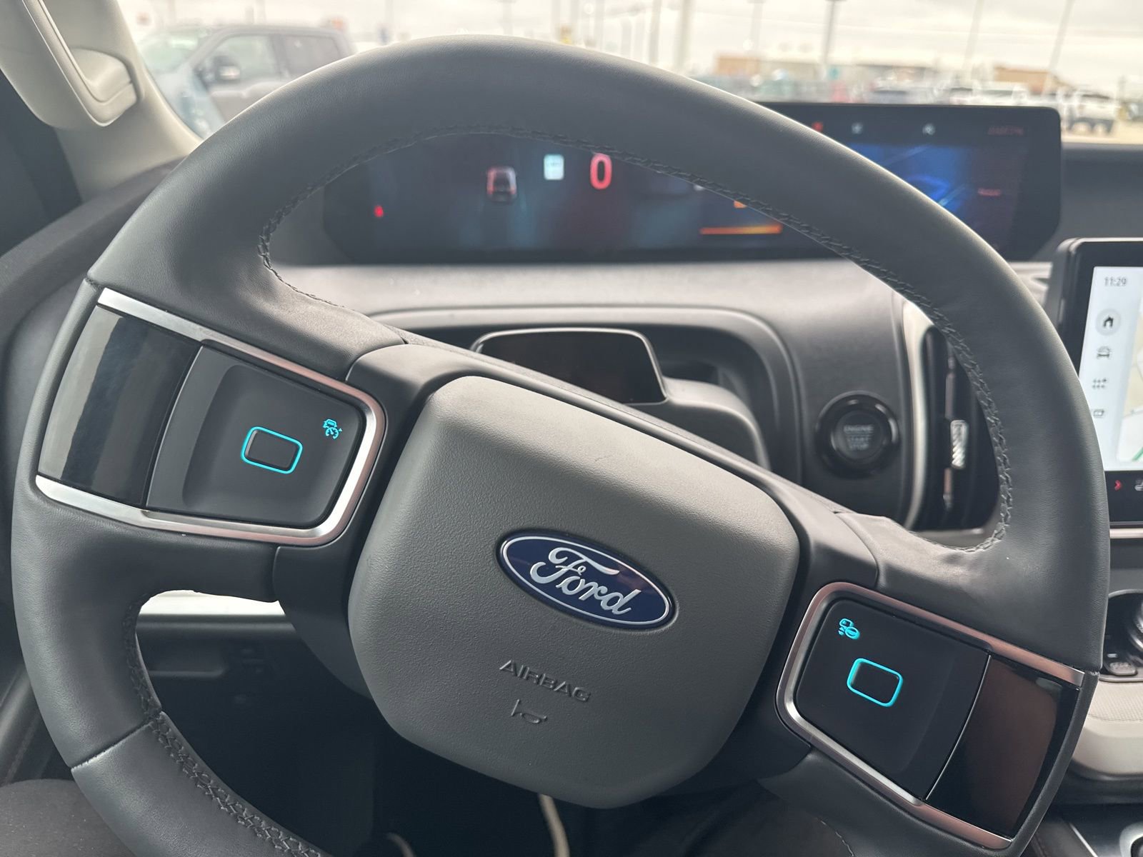 Certified 2025 Ford Expedition Active image 13