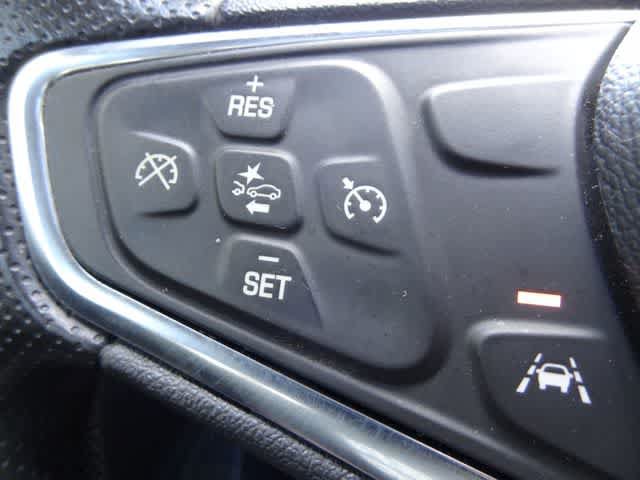 Used 2023 Chevrolet Malibu LT FWD image 17