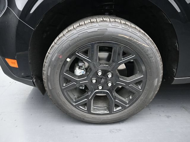 Certified 2025 Ford Maverick XLT w/ XLT Luxury Package AWD/4WD image 9