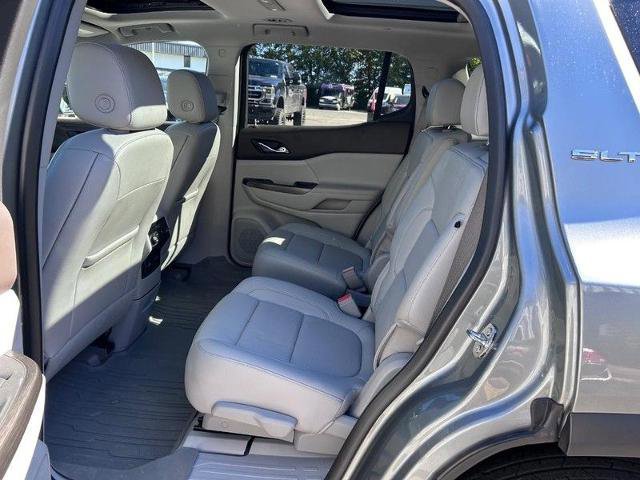 Used 2023 GMC Acadia SLT w/ LPO, Floor Liner Package image 11
