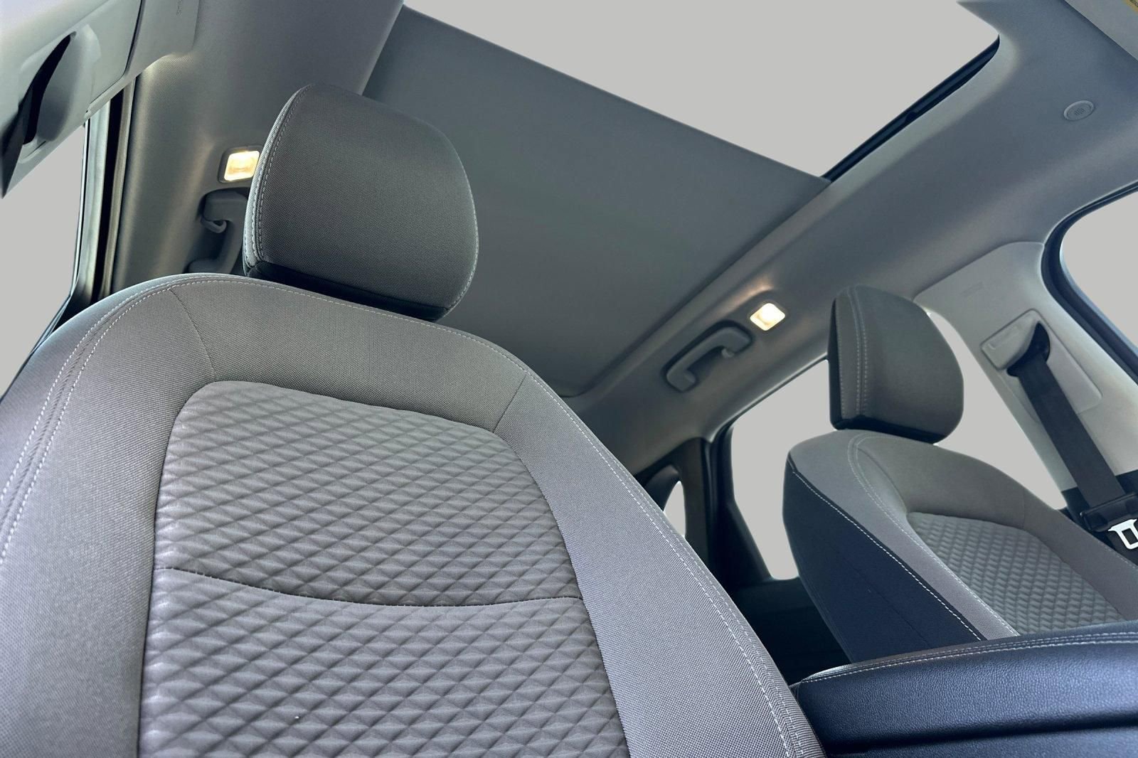 Certified 2021 Ford Escape SE w/ SE Sport Appearance Package FWD image 16