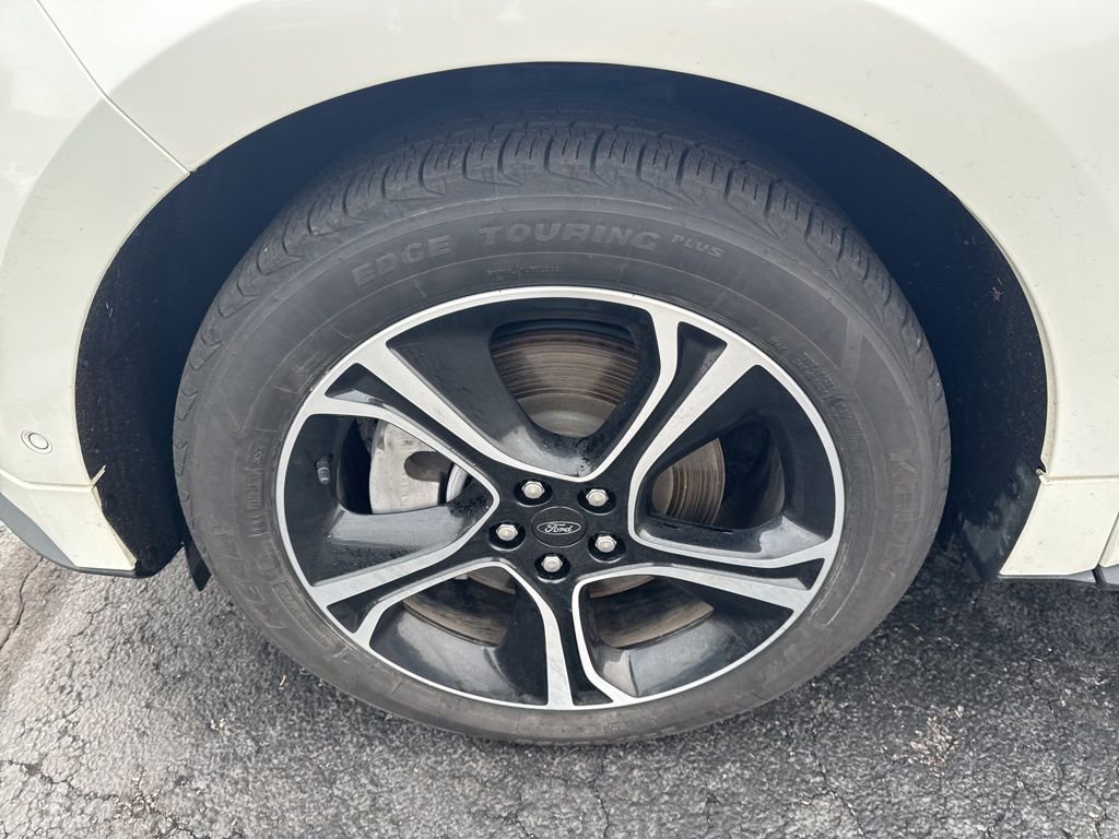 Certified 2024 Ford Edge ST w/ Equipment Group 401A image 48