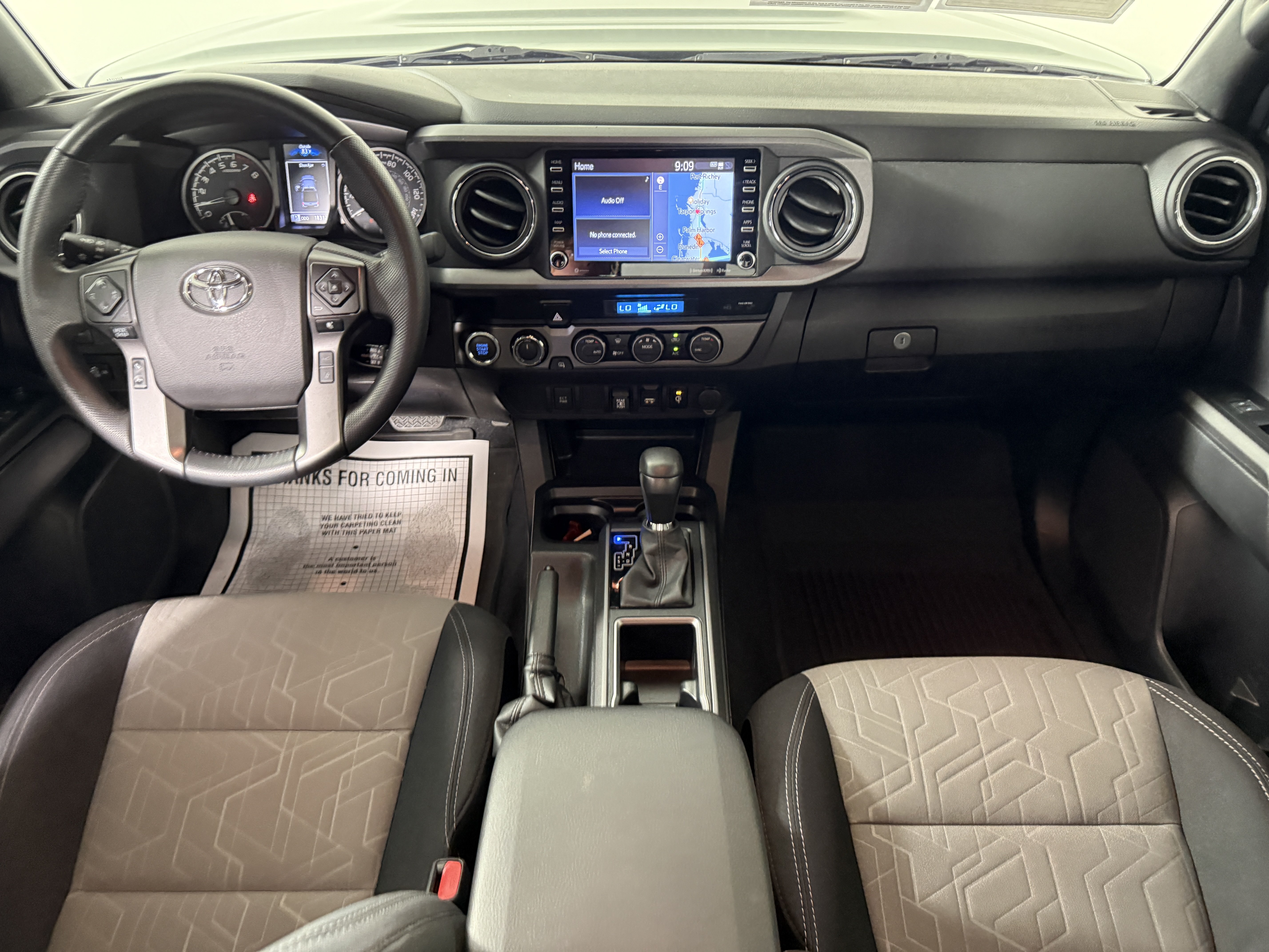 Used 2022 Toyota Tacoma TRD Sport AWD/4WD image 8