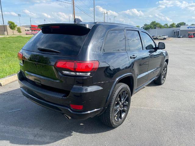 Used 2020 Jeep Grand Cherokee Altitude AWD/4WD image 7