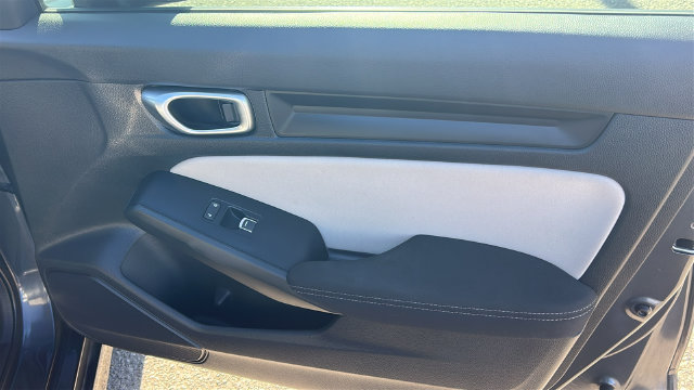 Used 2023 Honda Civic LX image 10