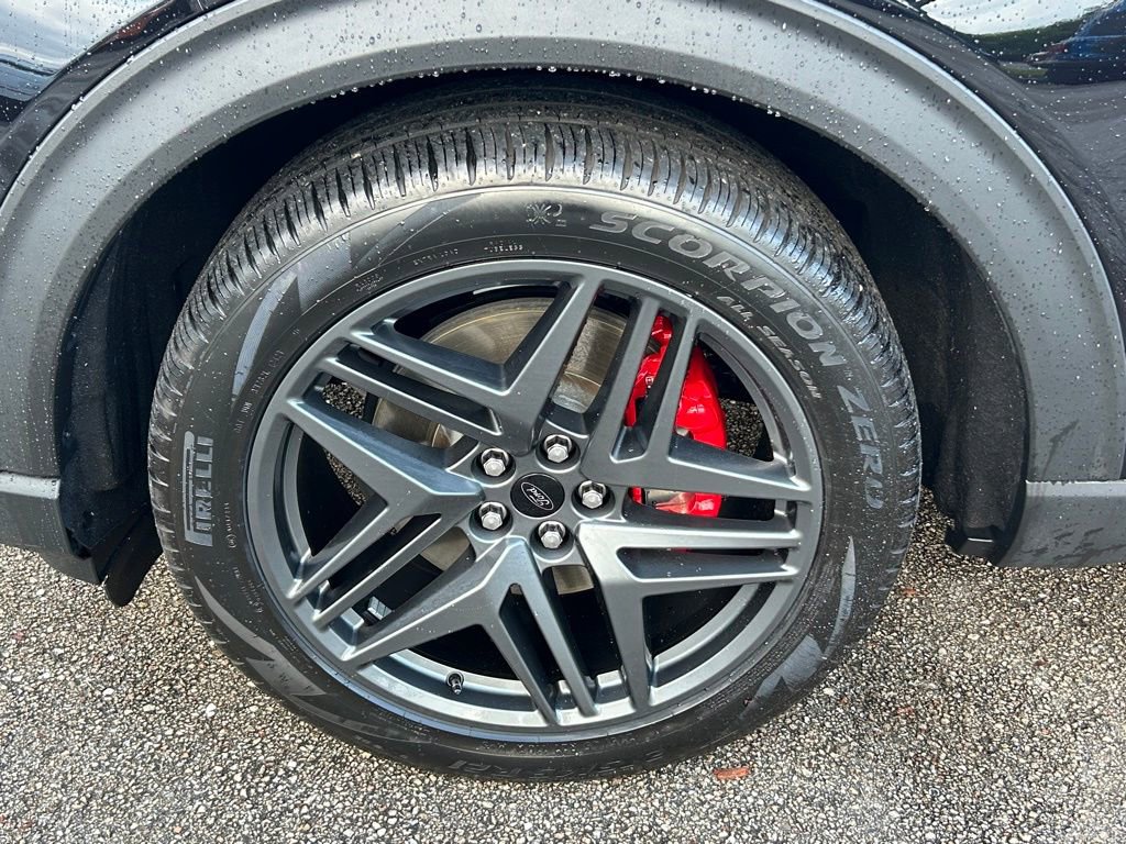 Certified 2025 Ford Explorer ST AWD/4WD image 19