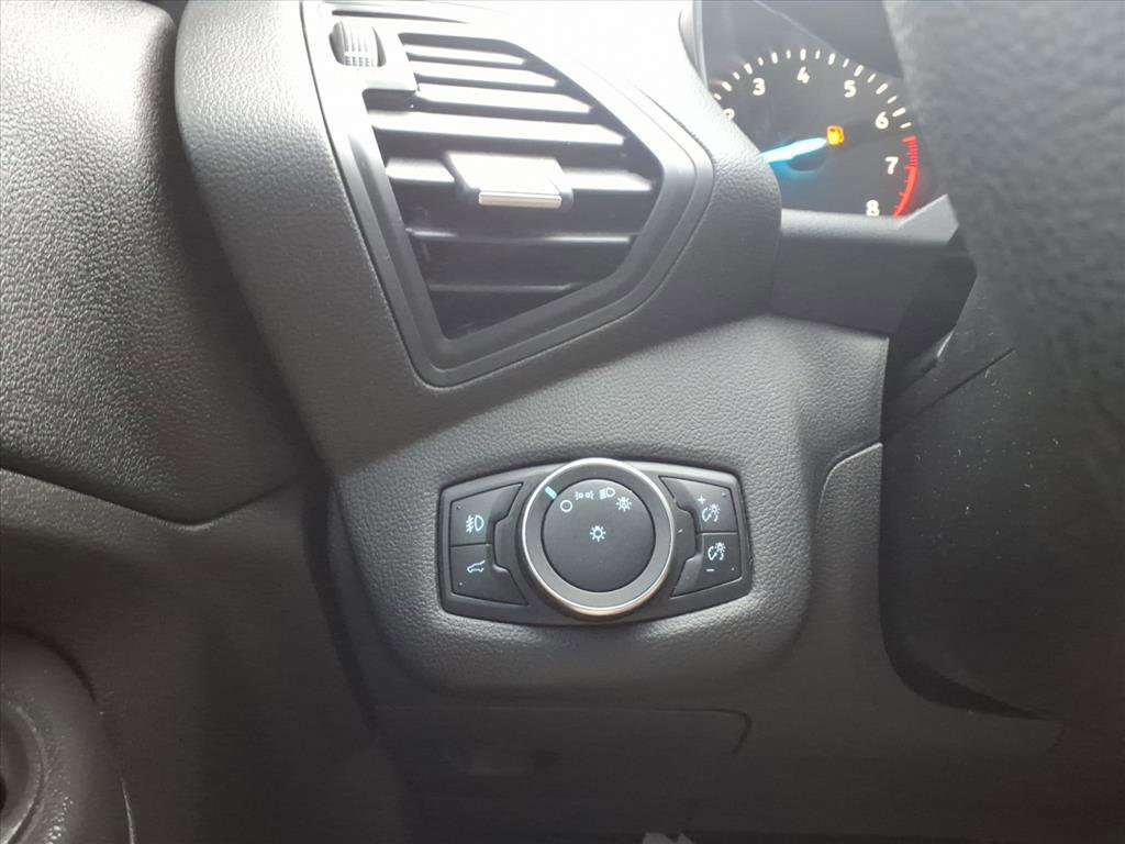 Certified 2019 Ford Escape SE image 15