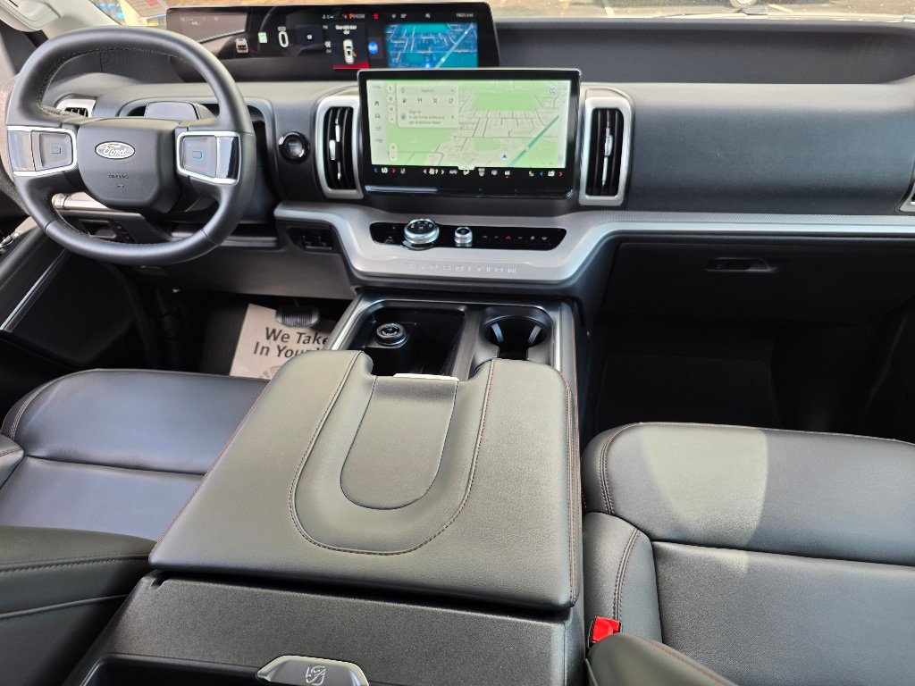 Certified 2025 Ford Expedition Active RWD image 2