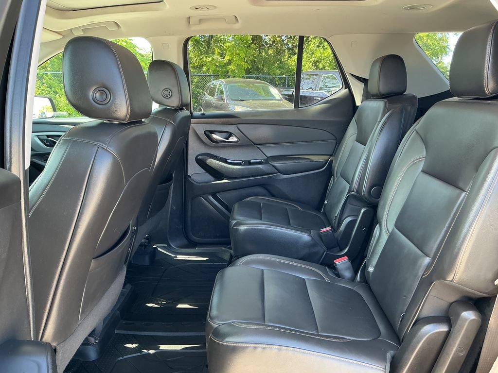 Used 2021 Chevrolet Traverse LT AWD/4WD image 16