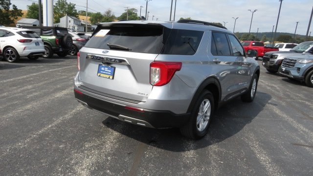 Certified 2022 Ford Explorer XLT w/ Equipment Group 202A image 5