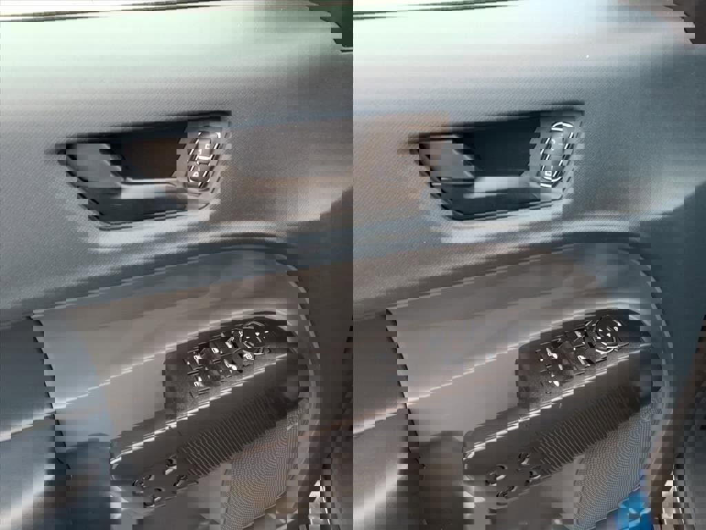 Certified 2024 Ford Maverick XLT w/ XLT Luxury Package image 15