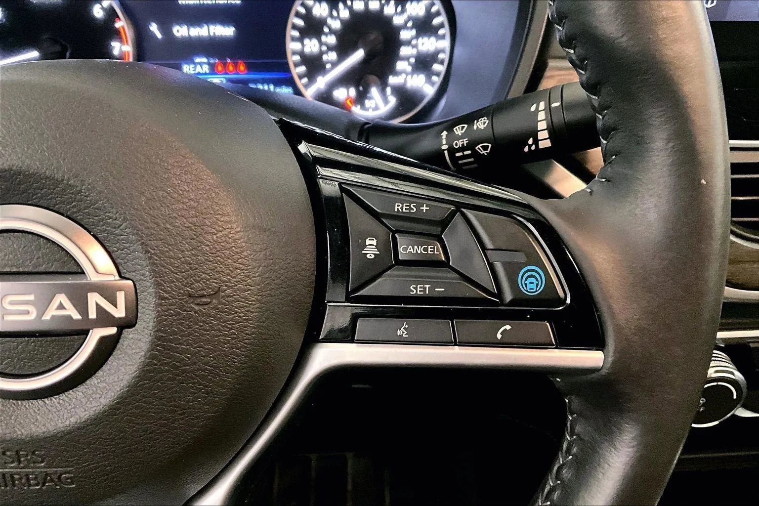 Used 2023 Nissan Altima 2.5 SV w/ SV Premium Package image 18