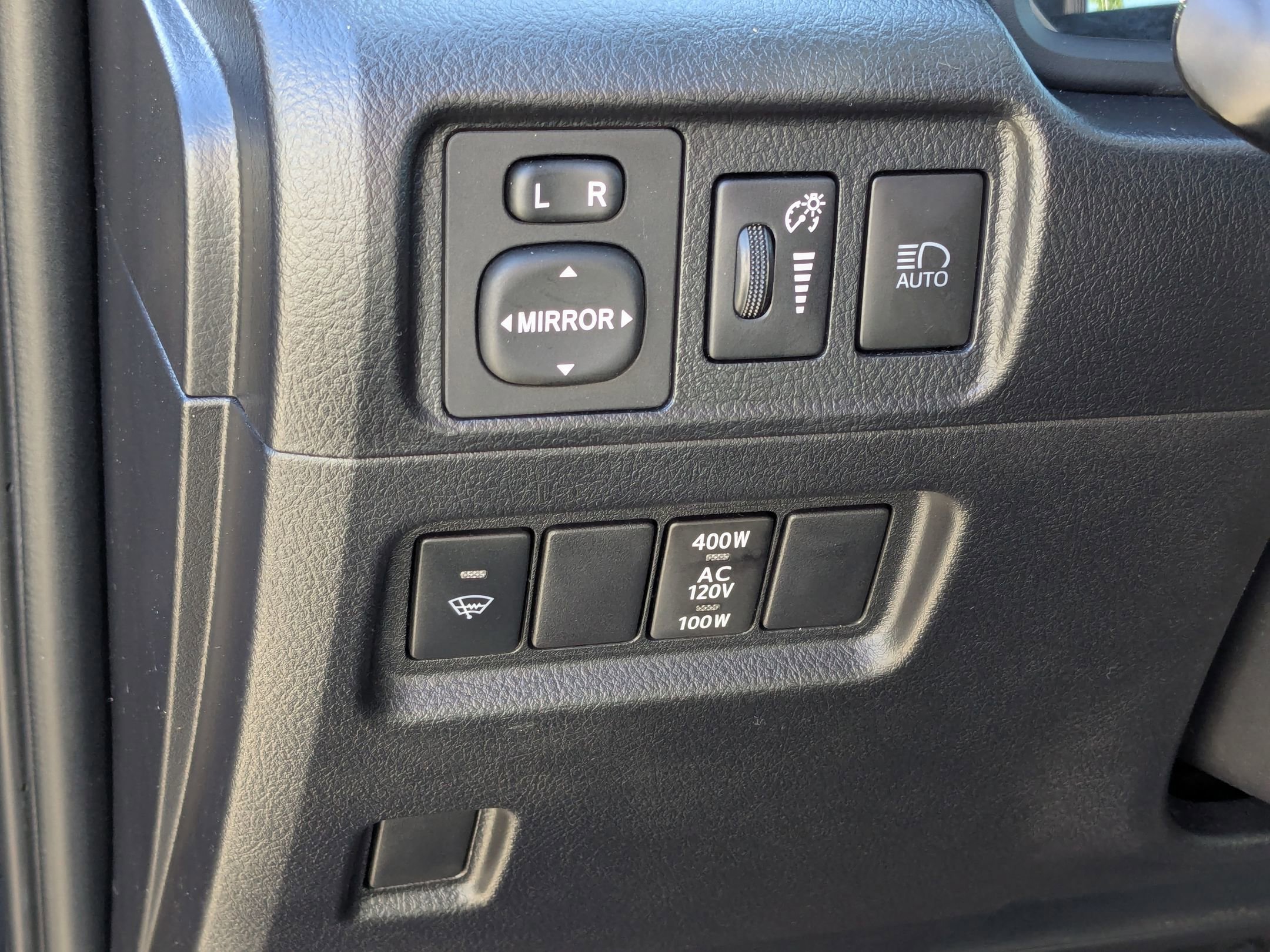 Used 2021 Toyota 4Runner Venture w/ Moonroof Package image 17