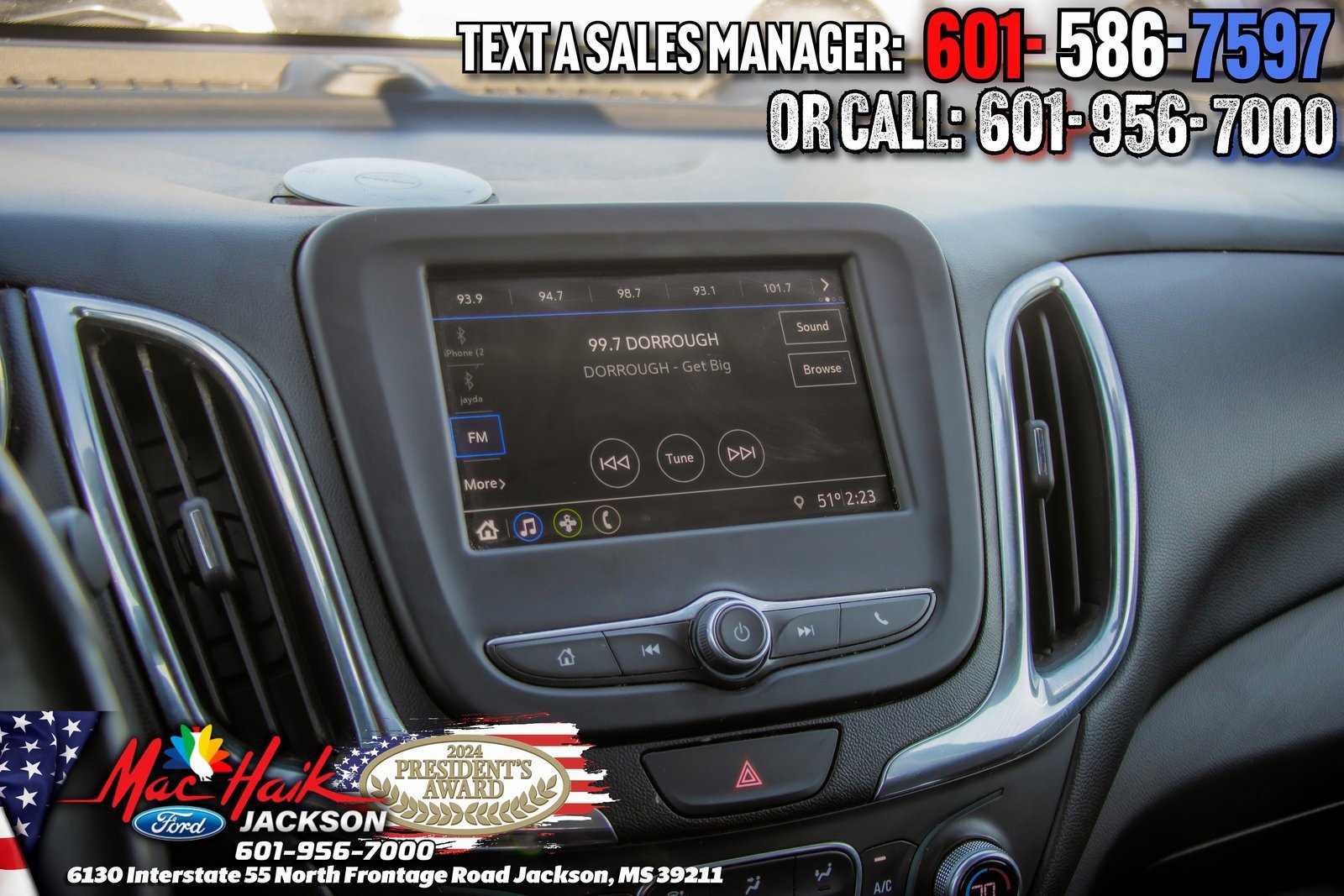 Used 2019 Chevrolet Equinox LT w/ Driver Convenience Package image 14