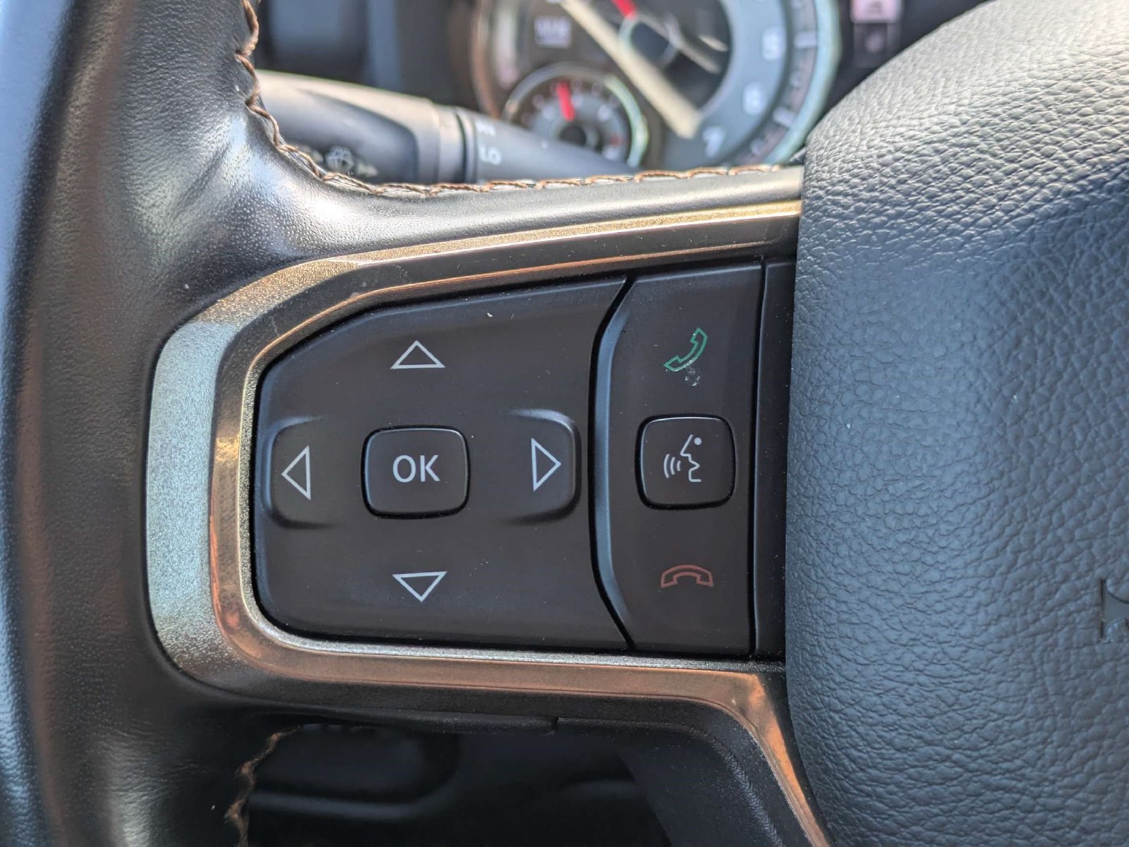 Used 2022 RAM 1500 Limited w/ Body Color Bumper Group AWD/4WD image 28