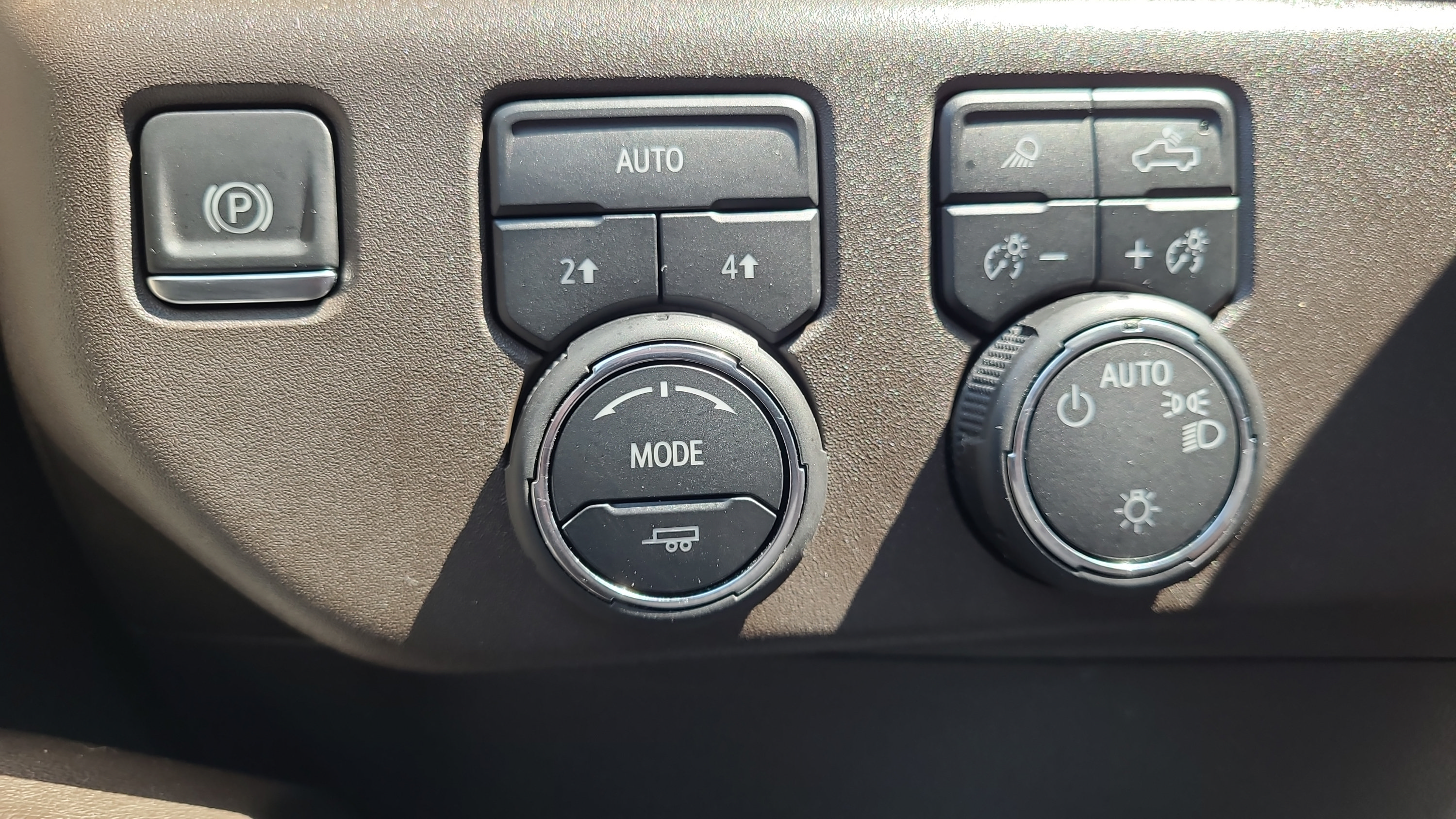 Used 2024 Chevrolet Silverado 1500 LT w/ All Star Edition Plus AWD/4WD image 26