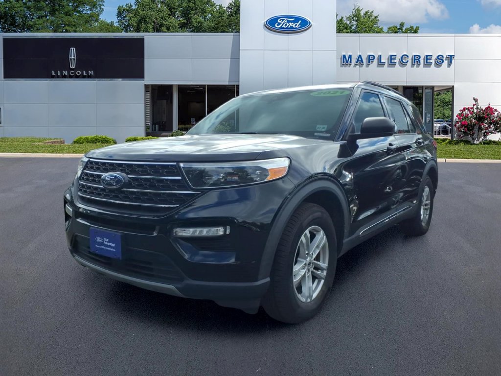 Certified 2021 Ford Explorer XLT w/ Equipment Group 202A AWD/4WD image 2