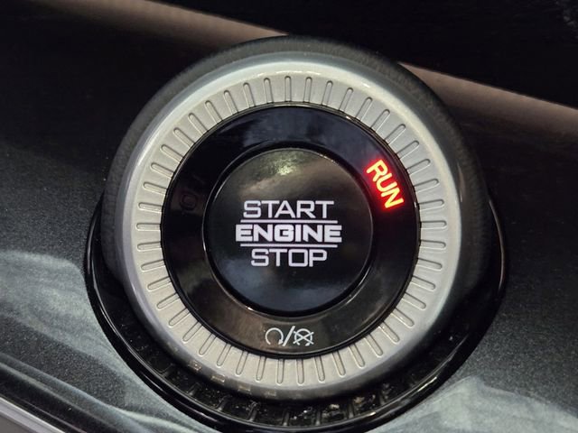 Used 2024 Jeep Wagoneer L 2WD w/ Premium Group I image 22