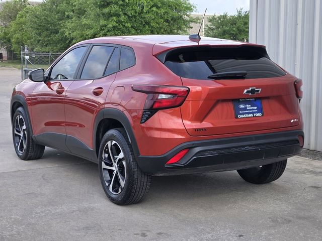 Used 2024 Chevrolet Trax RS w/ Driver Confidence Package image 5