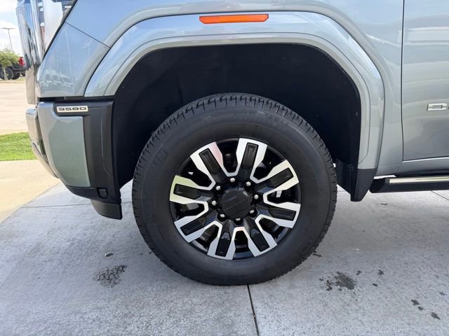 Used 2024 GMC Sierra 3500 Denali Ultimate image 6