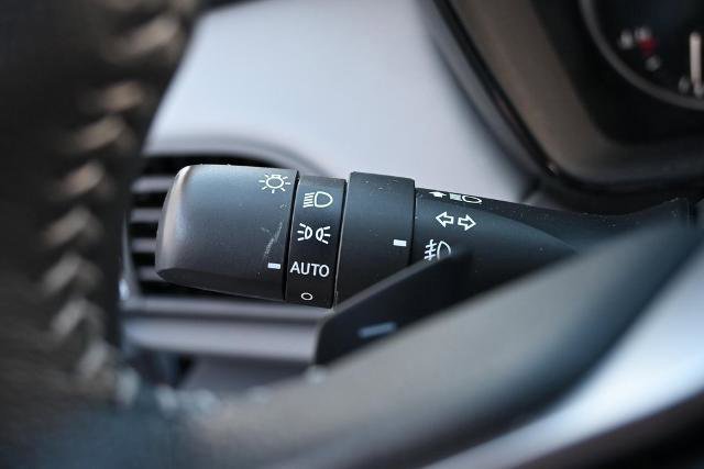 Used 2023 Subaru Outback Premium image 33