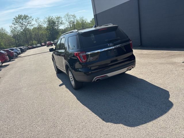 Certified 2017 Ford Explorer XLT w/ Equipment Group 202A FWD image 37