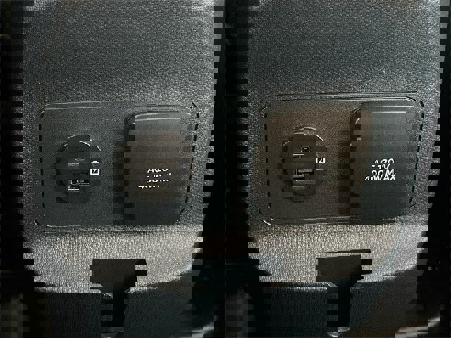 Certified 2024 Ford Maverick Lariat image 12