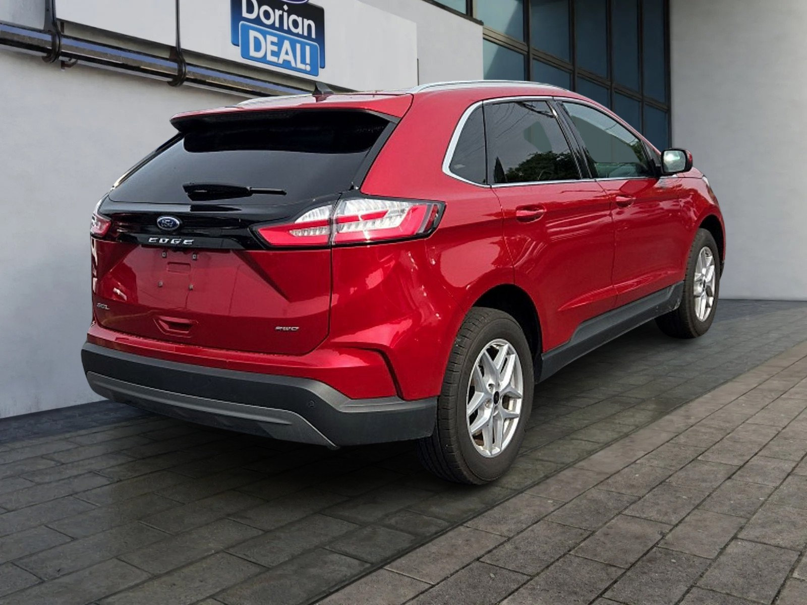 Certified 2024 Ford Edge SEL w/ Convenience Package AWD/4WD image 3