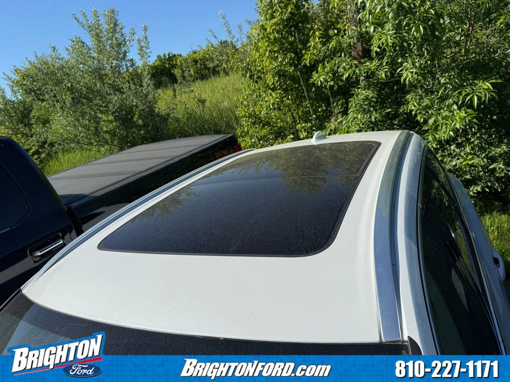 Used 2023 Volvo XC60 B5 Plus AWD/4WD image 8