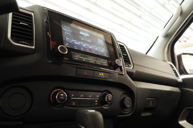 Used 2022 Nissan Frontier SV RWD image 18