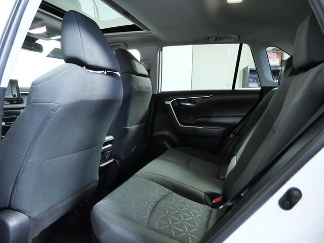 Used 2022 Toyota RAV4 XLE w/ Convenience Package AWD/4WD image 14